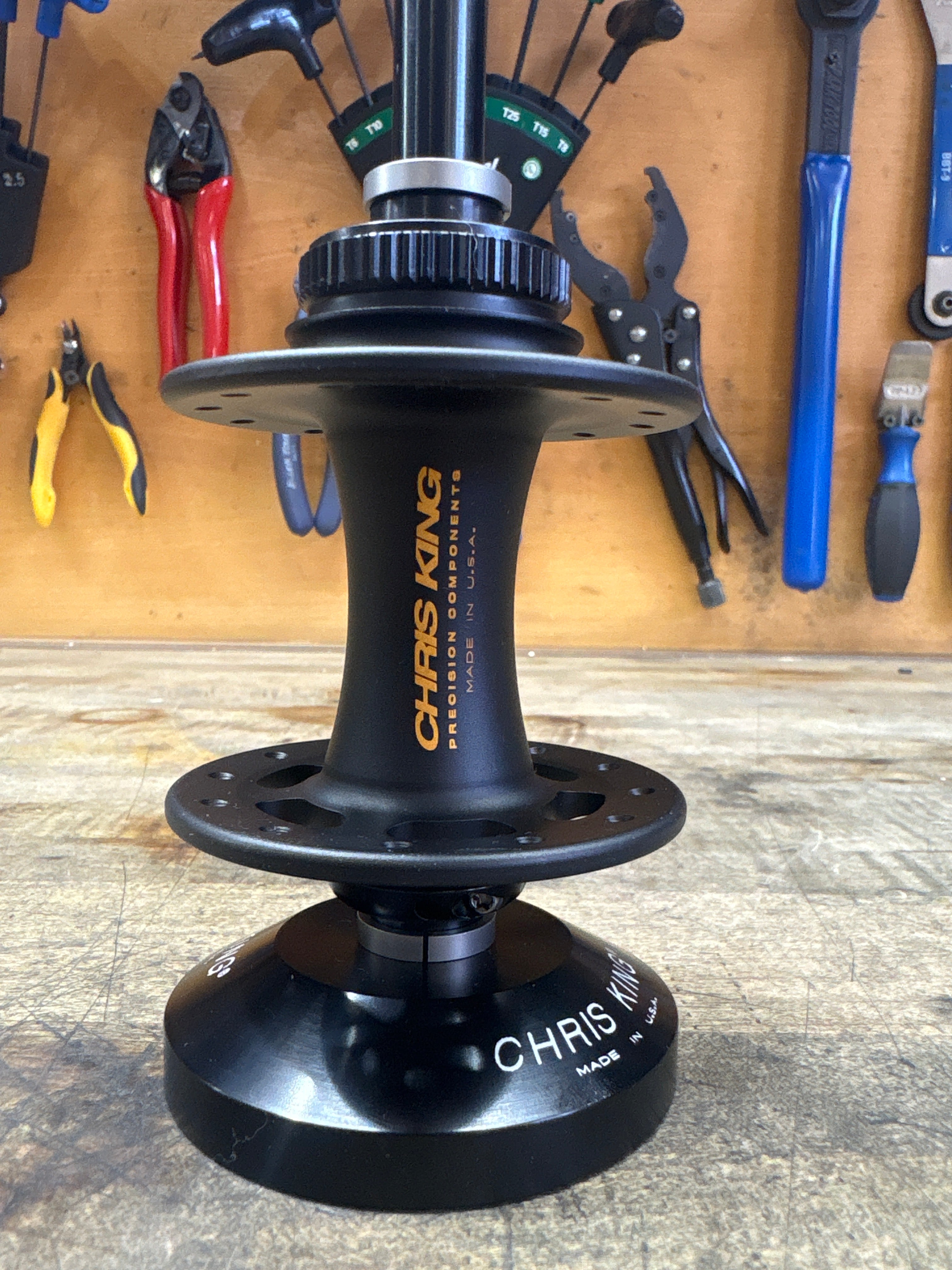Hub Front R45D 24h 100x12 Two Tone Black Gold Ceramic