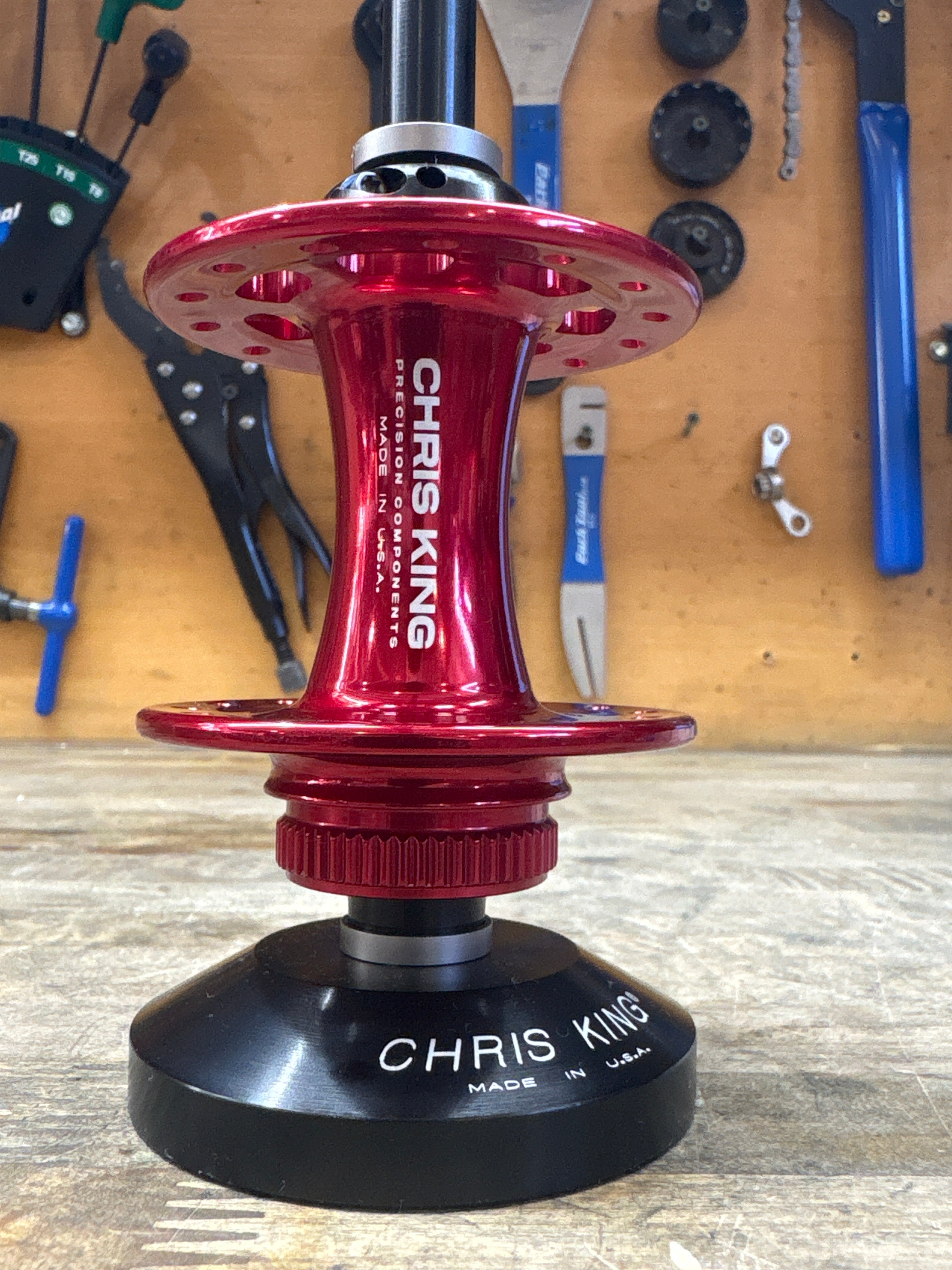 Hub Front R45D 28h 100x12 Red Ceramic
