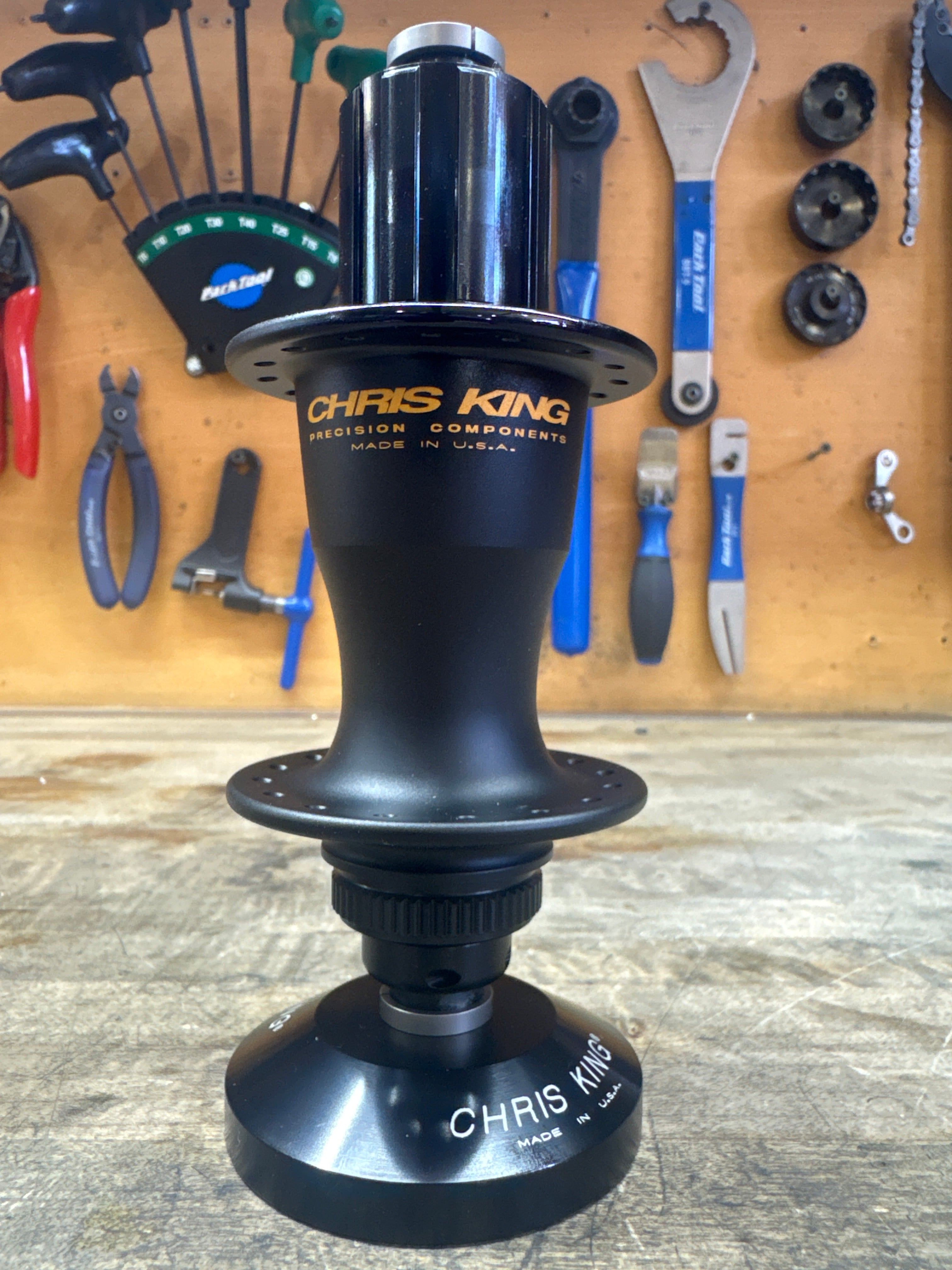 Hub Rear SuperBoost Centerlock 32h 157x12 HG Two Tone Black Gold
