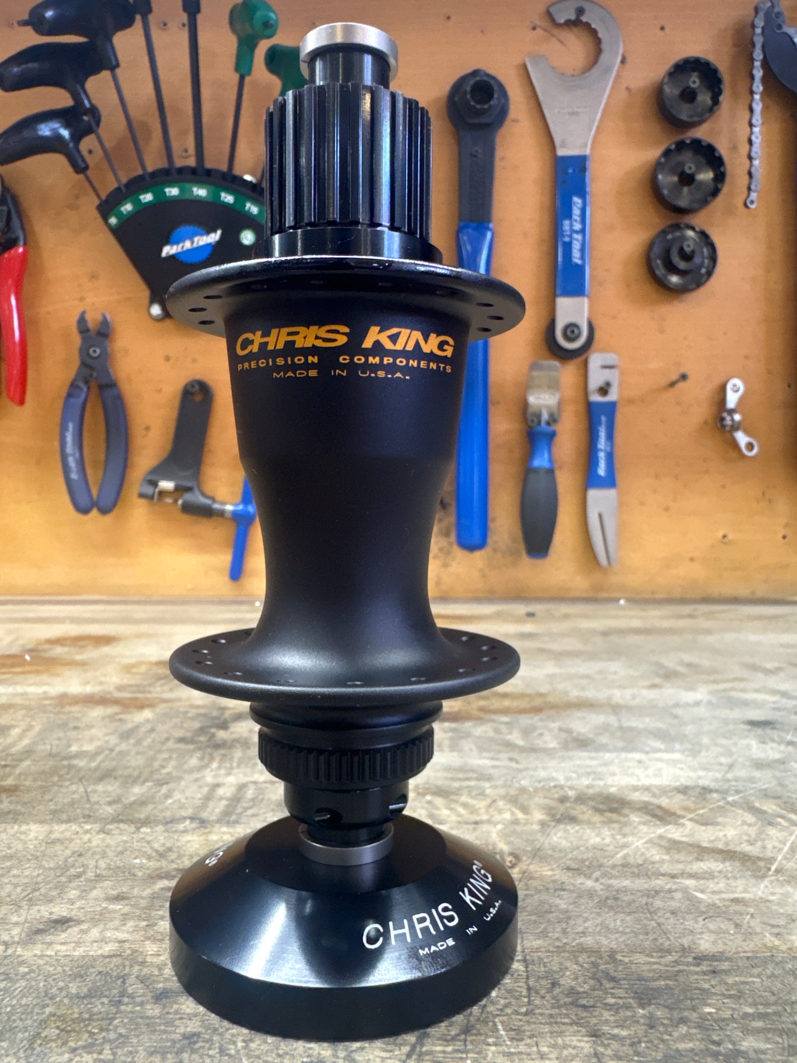 Hub Rear SuperBoost Centerlock 32h 157x12 MS Two Tone Black Gold Ceramic