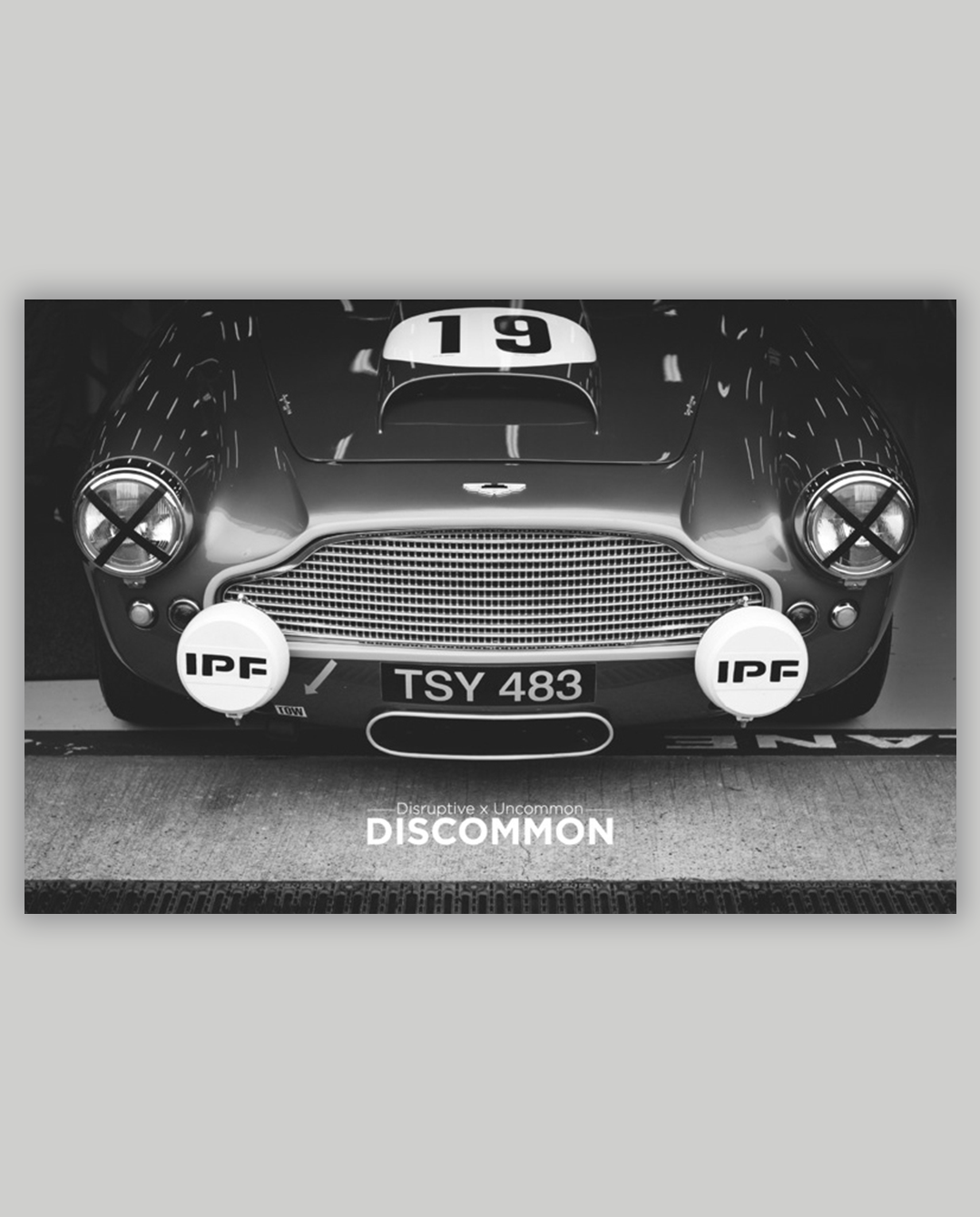 Discommon x BTWL T-shirt Vol.1