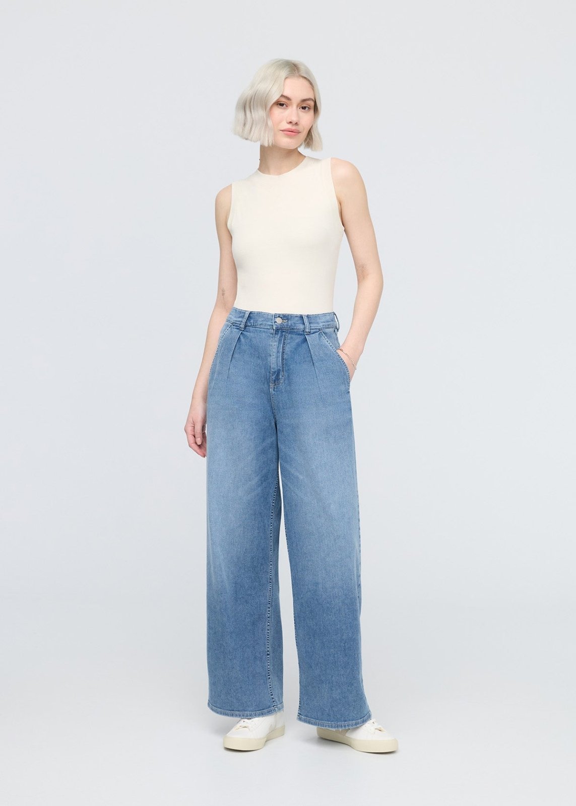 Duer Women's Performance Denim Lite Pleated Pant - Slate Indigo - $69.00 at DUER
