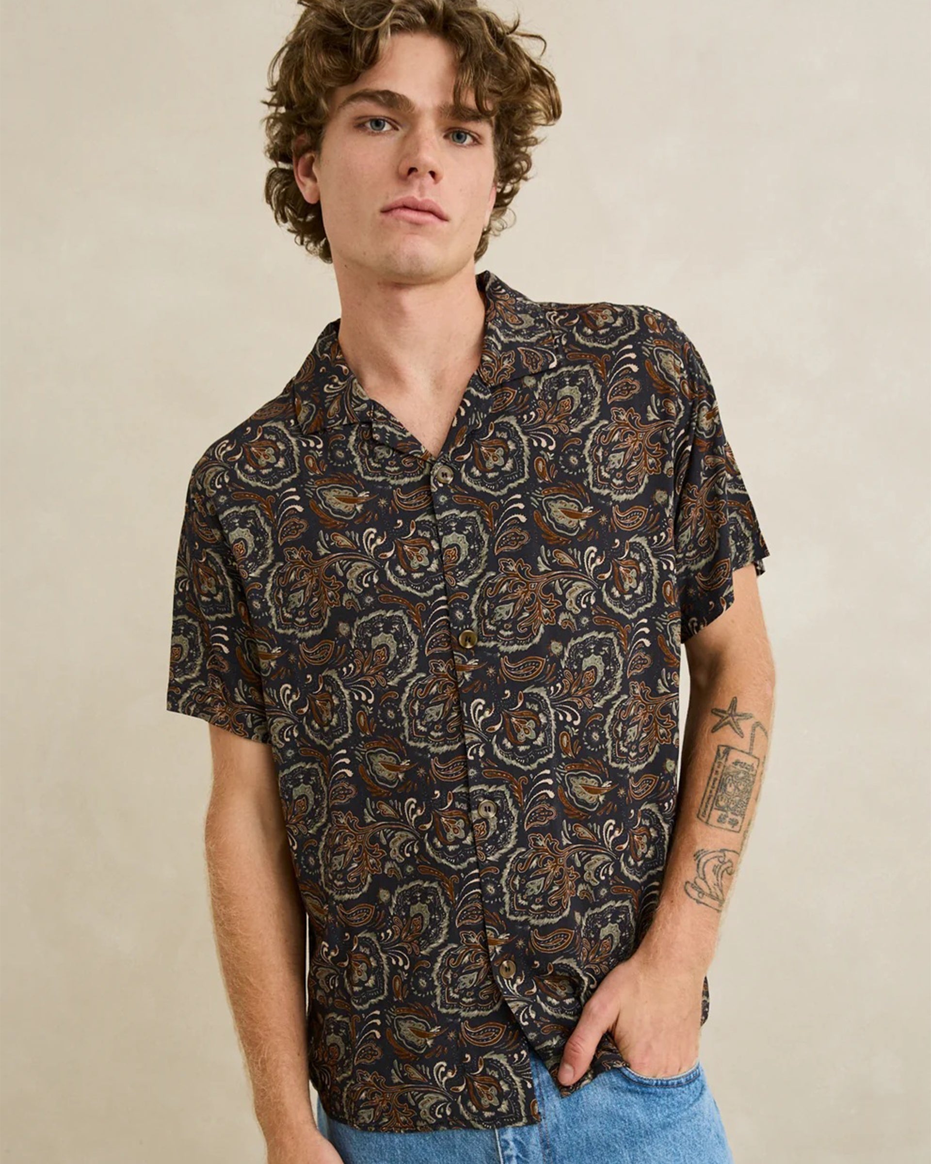 Costa Rica S/S Shirt - Black
