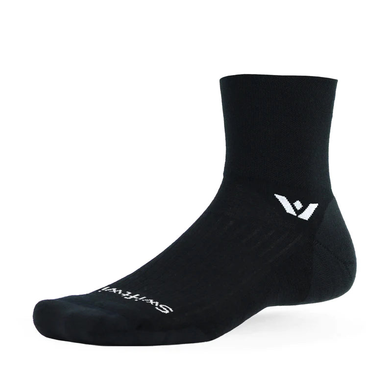 Pursuit Quarter Crew High Socks